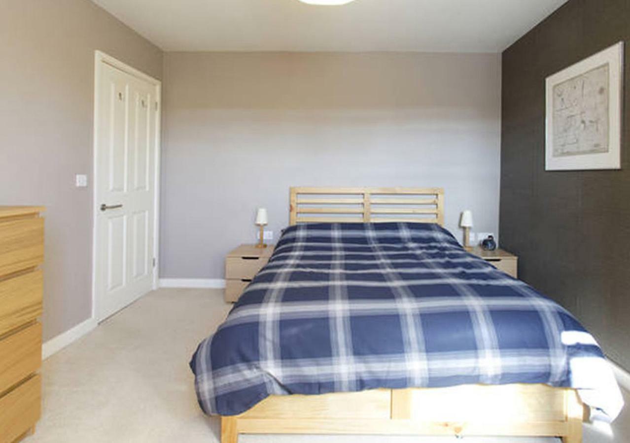 D&E Homestay Уолингфорд Екстериор снимка